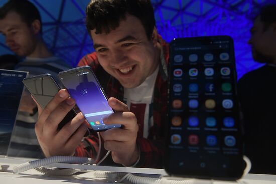 Presentation of new model of Samsung Galaxy S8 smartphone