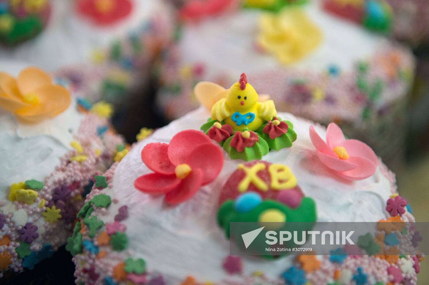 Easter cake production in Sochi