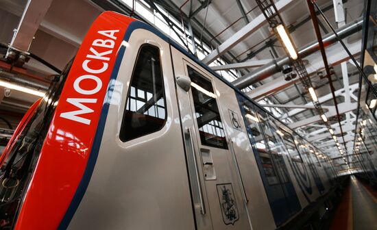 New Moskva trains begin transit on Line Seven
