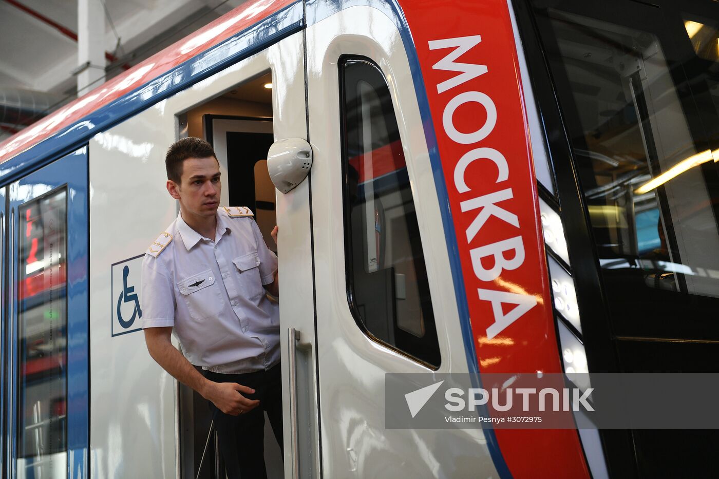 New Moskva trains begin transit on Line Seven