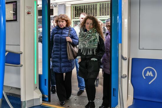 New Moskva trains begin transit on Line Seven