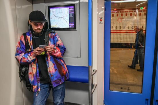 New Moskva trains begin transit on Line Seven