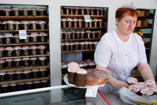 Easter cake production in Krasnodar
