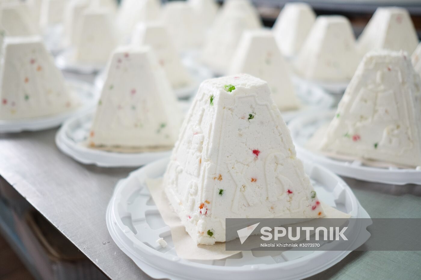 Easter cake production in Krasnodar