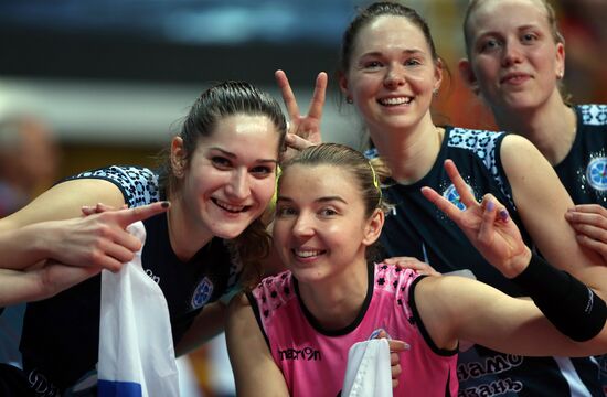 CEV Women's Cup. Unet Yamamay vs. Dynamo-Kazan
