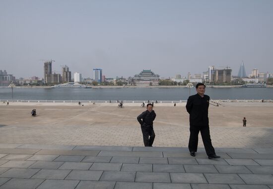 Cities of the world. Pyongyang