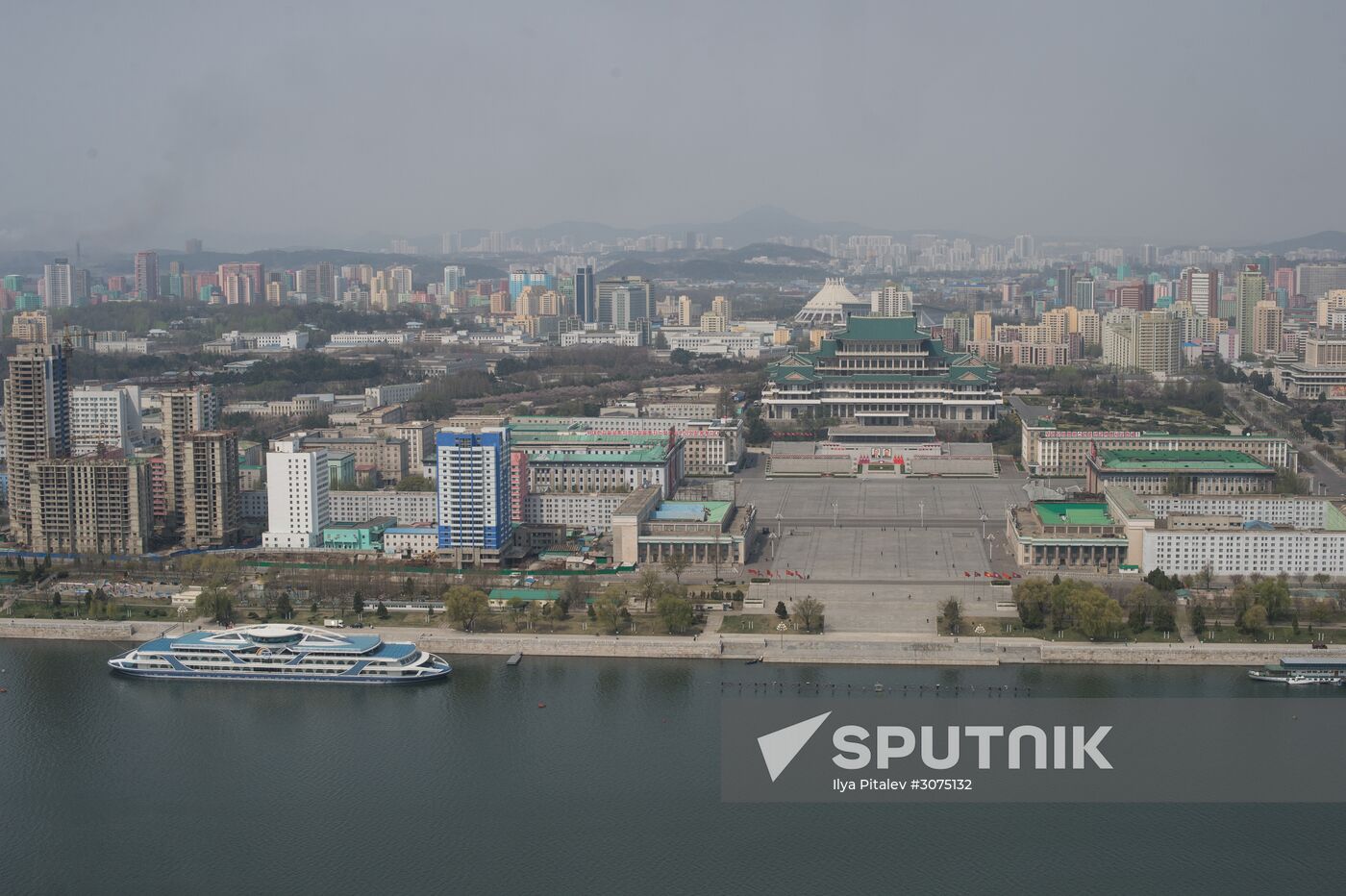 Cities of the world. Pyongyang