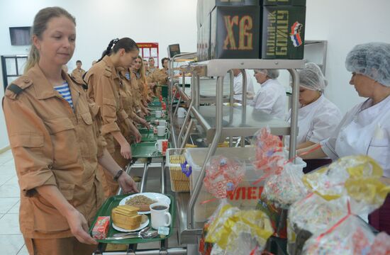 Easter cakes delivered to Russian soldiers in Syria from Moscow