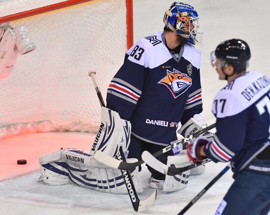 Kontinental Hockey League. Metallurg Magnitogorsk vs. SKA