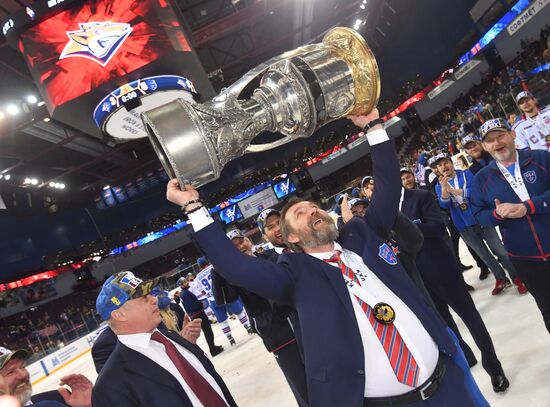 Kontinental Hockey League. Metallurg Magnitogorsk vs. SKA