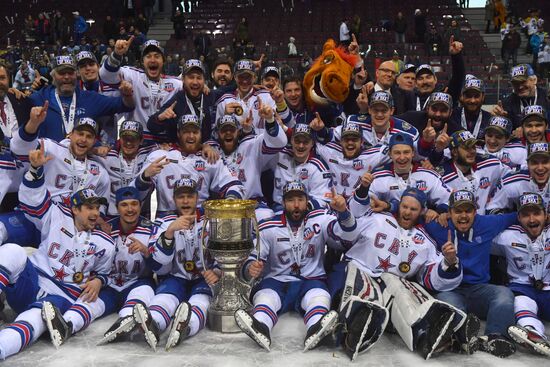 Kontinental Hockey League. Metallurg Magnitogorsk vs. SKA