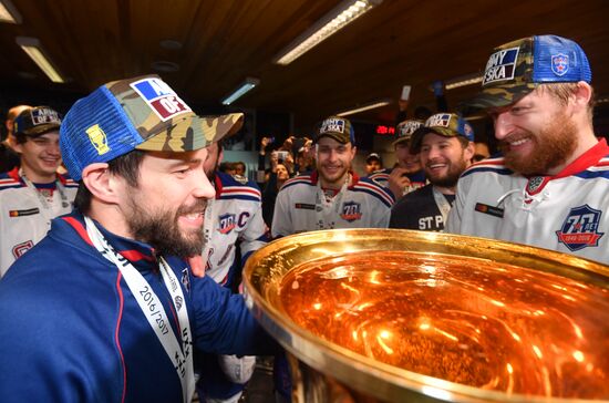 Kontinental Hockey League. Metallurg Magnitogorsk vs. SKA