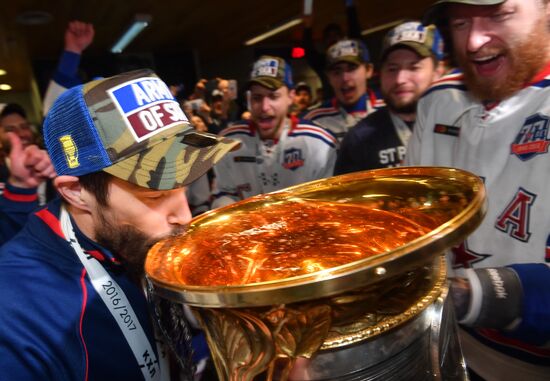 Kontinental Hockey League. Metallurg Magnitogorsk vs. SKA