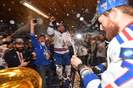 Kontinental Hockey League. Metallurg Magnitogorsk vs. SKA