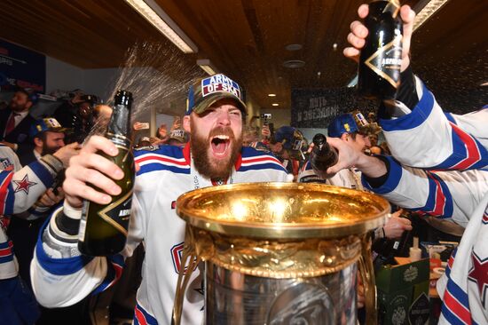 Kontinental Hockey League. Metallurg Magnitogorsk vs. SKA