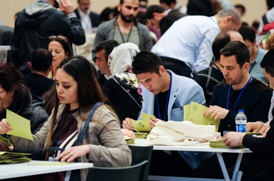 Referendum on changing Turkey's Constitution