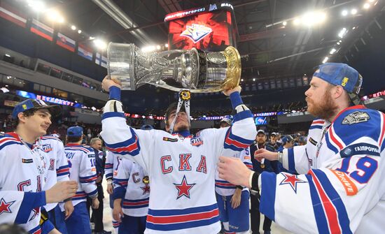 Kontinental Hockey League. Metallurg Magnitogorsk vs. SKA