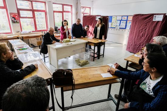 Referendum on changing Turkey's Constitution