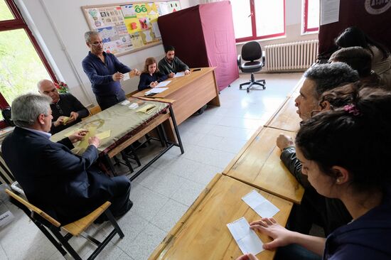 Referendum on Changing Turkey's Constitution