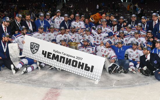 Kontinental Hockey League. Metallurg Magnitogorsk vs. SKA