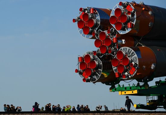 Soyuz FG carrier rocket with Soyuz MS-04 manned spacecraft moved to launch pad