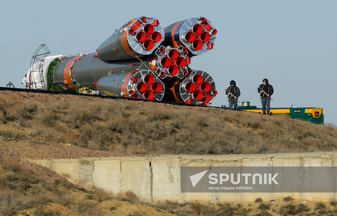Soyuz FG carrier rocket with Soyuz MS-04 manned spacecraft moved to launch pad