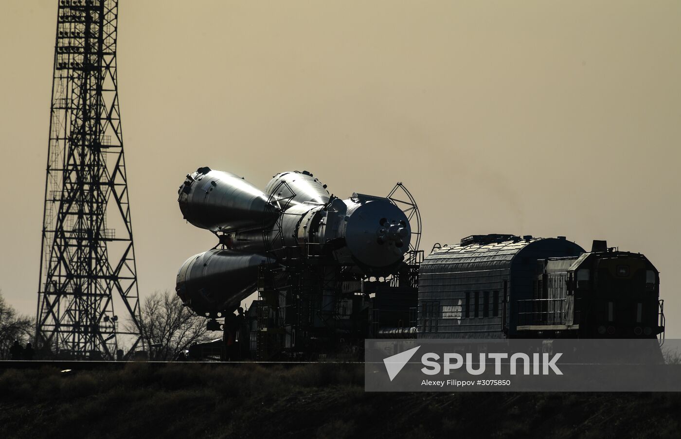 Soyuz FG carrier rocket with Soyuz MS-04 manned spacecraft moved to launch pad