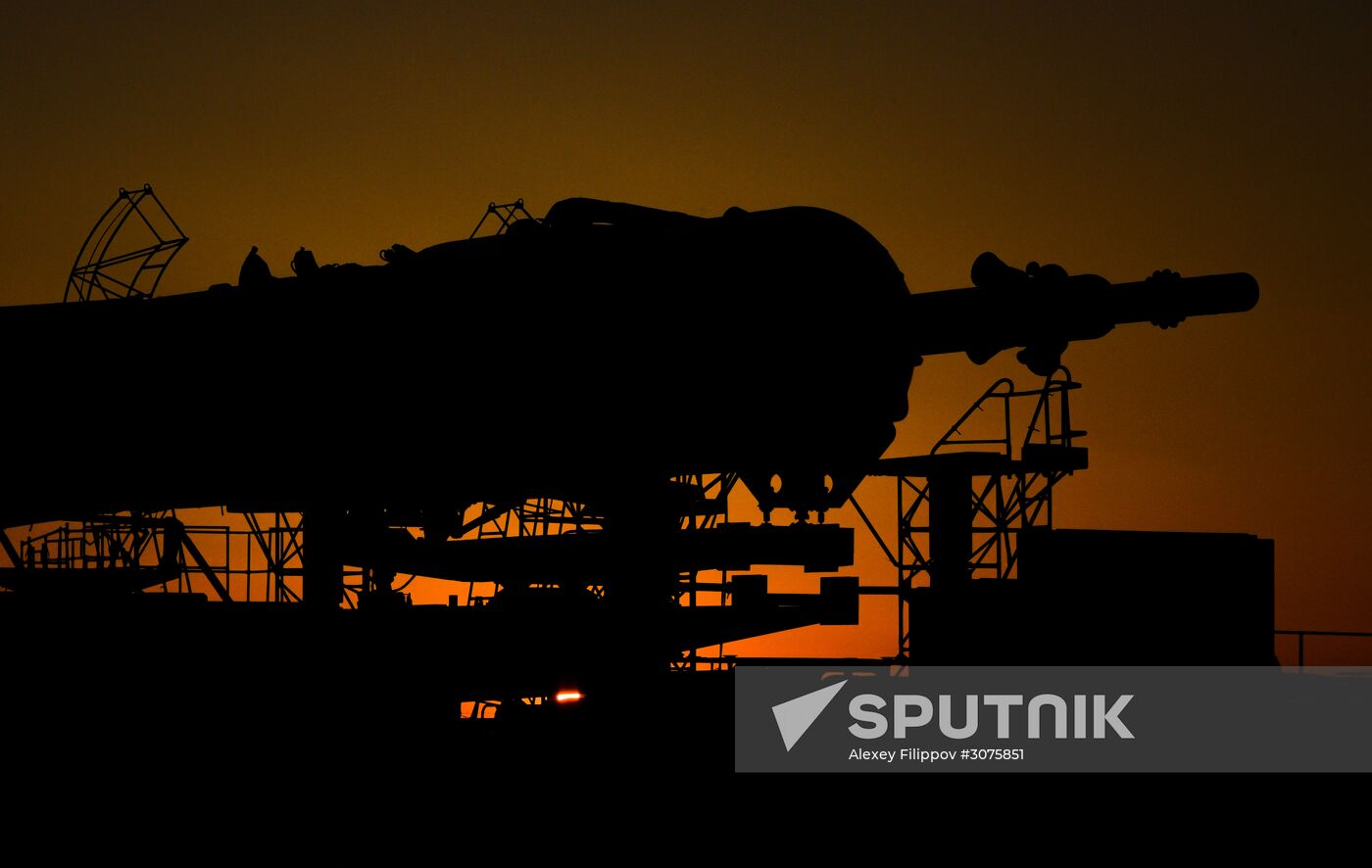 Soyuz FG carrier rocket with Soyuz MS-04 manned spacecraft moved to launch pad