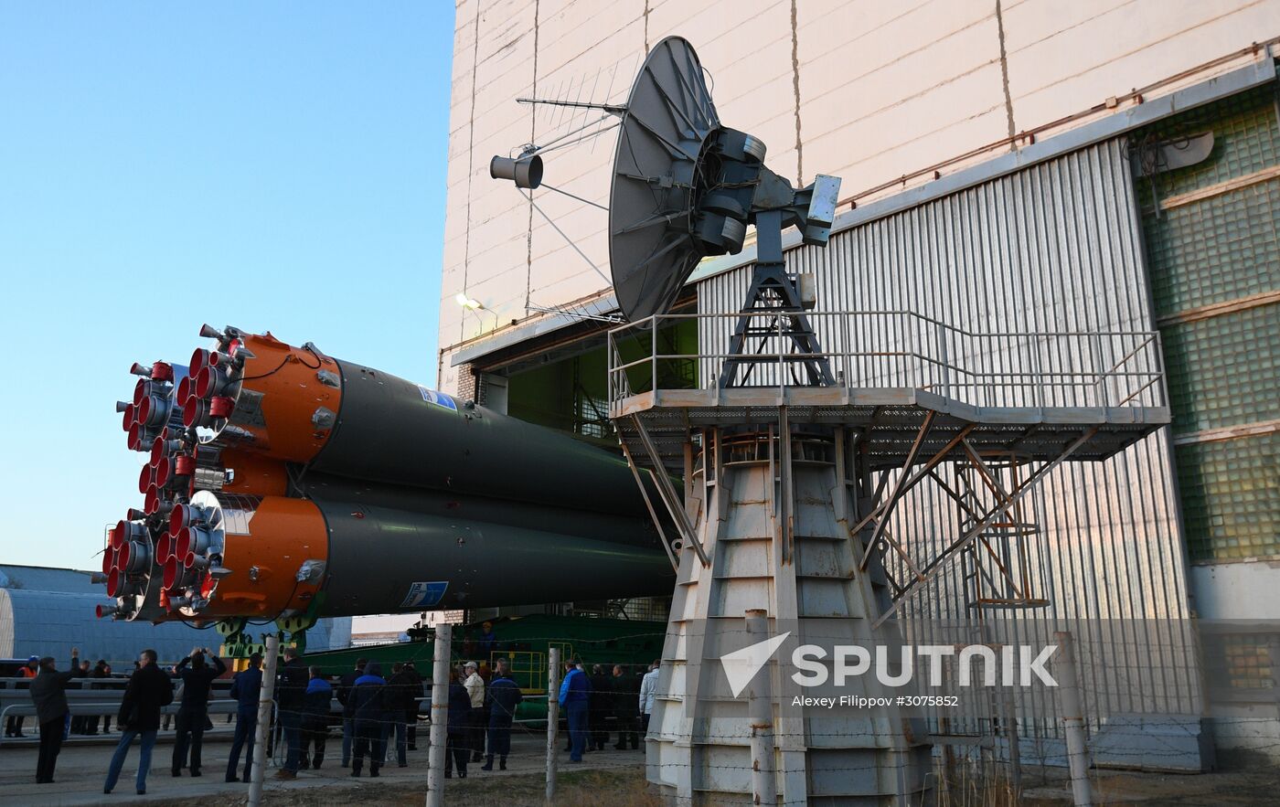 Soyuz FG carrier rocket with Soyuz MS-04 manned spacecraft moved to launch pad