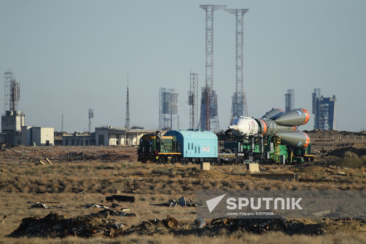 Soyuz FG carrier rocket with Soyuz MS-04 manned spacecraft moved to launch pad