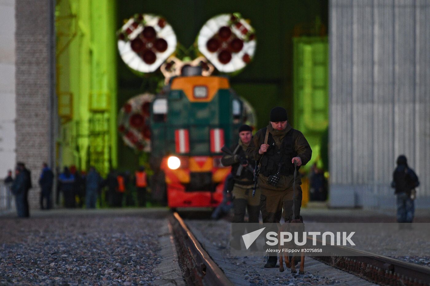 Soyuz FG carrier rocket with Soyuz MS-04 manned spacecraft moved to launch pad