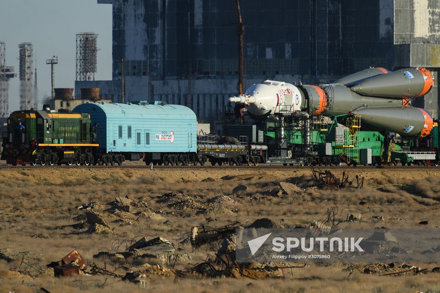 Soyuz FG carrier rocket with Soyuz MS-04 manned spacecraft moved to launch pad