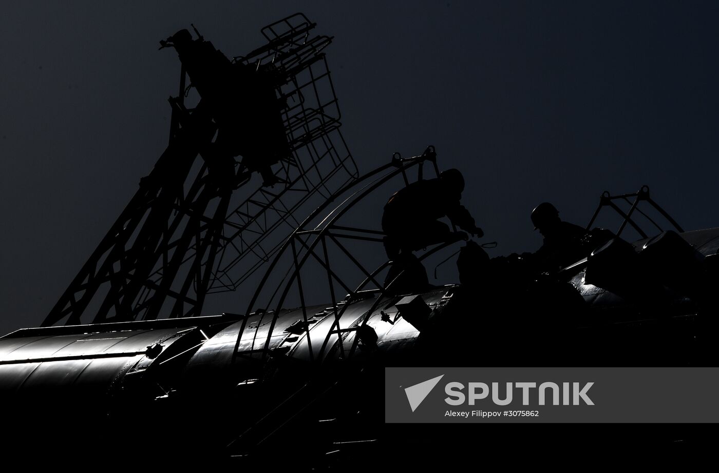 Soyuz FG carrier rocket with Soyuz MS-04 manned spacecraft moved to launch pad