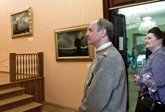 Unveiling Feodosia exhibition of Isaak Aivazovsky paintings from State Russian Museum collection