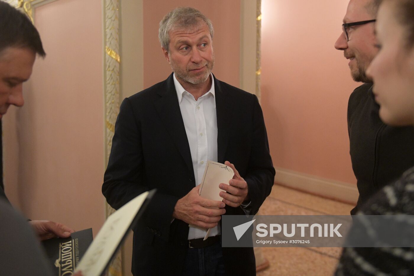 Press conference on Valery Todorovsky's movie "Large"