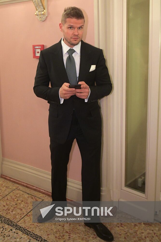 Press conference on Valery Todorovsky's movie "Large"