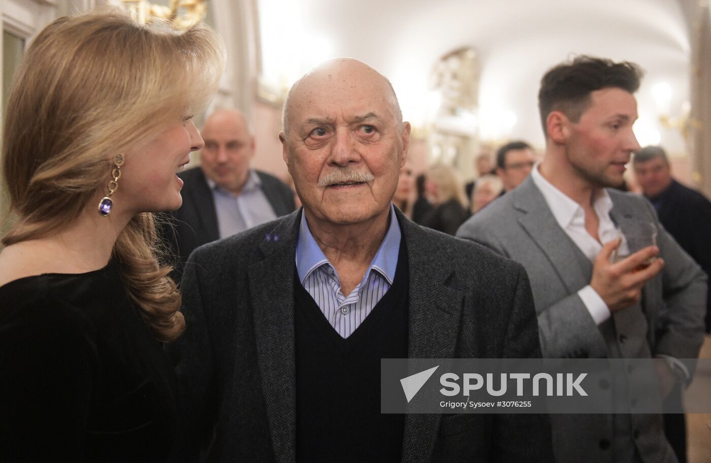 Press conference on Valery Todorovsky's movie "Large"