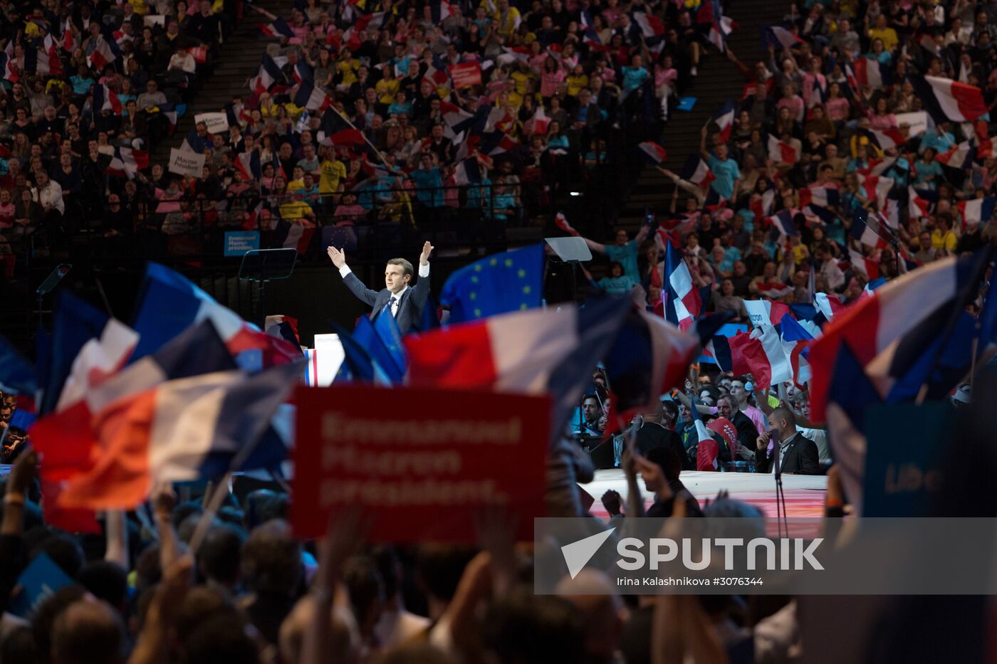 Presidential candidate Emmanuel Macron meets with supporters in Paris