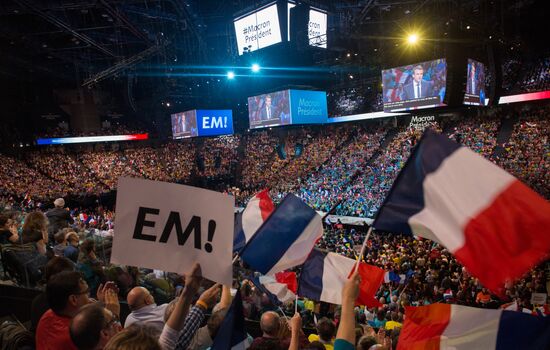 Presidential candidate Emmanuel Macron meets with supporters in Paris