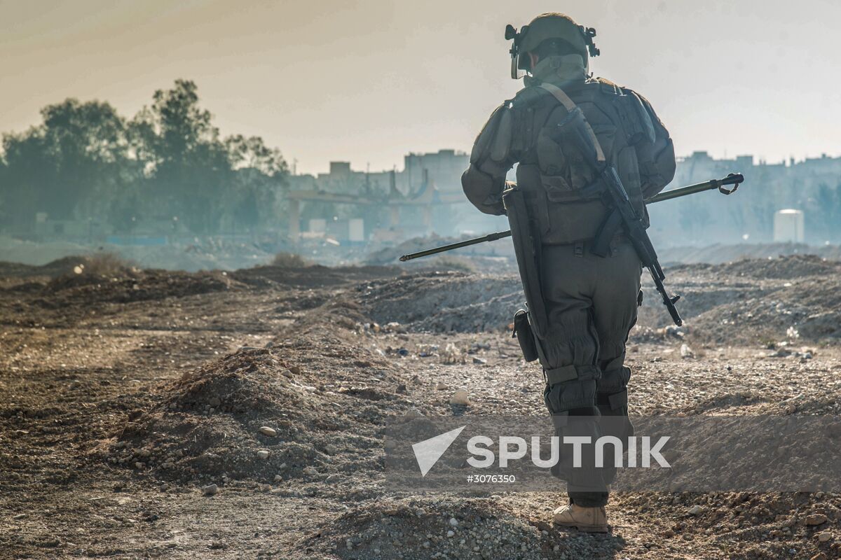 Russian mine pickers use new robotic systems during mine lifting in Palmyra