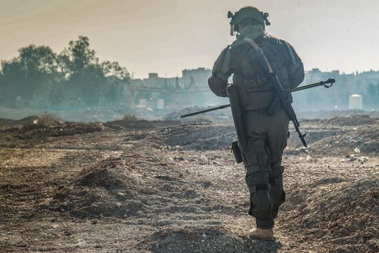 Russian mine pickers use new robotic systems during mine lifting in Palmyra