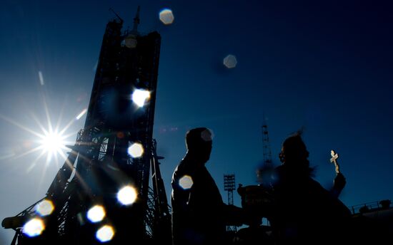 Blessing of Soyuz-FG launch vehicle with Soyuz MS-04 manned spacecraft