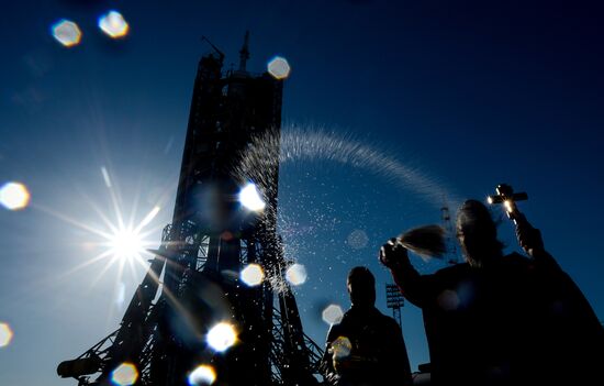 Blessing of Soyuz-FG launch vehicle with Soyuz MS-04 manned spacecraft