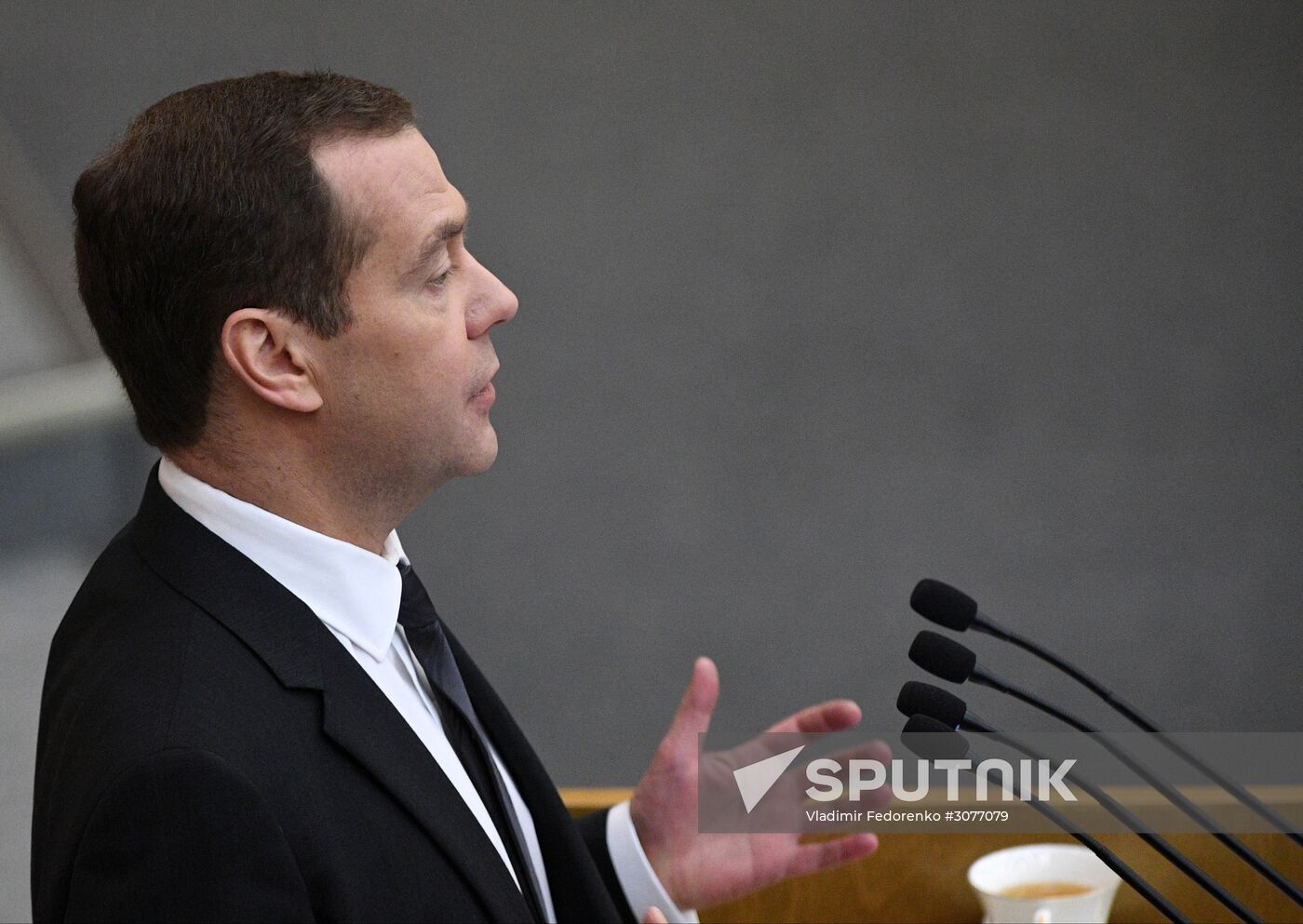 Prime Minister Dmitry Medvedev presents Government report at State Duma