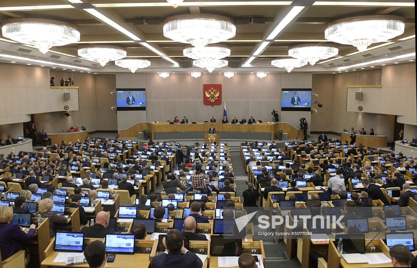Prime Minister Dmitry Medvedev presents Government report at State Duma