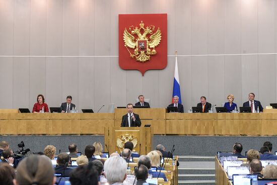 Prime Minister Dmitry Medvedev presents Government report at State Duma
