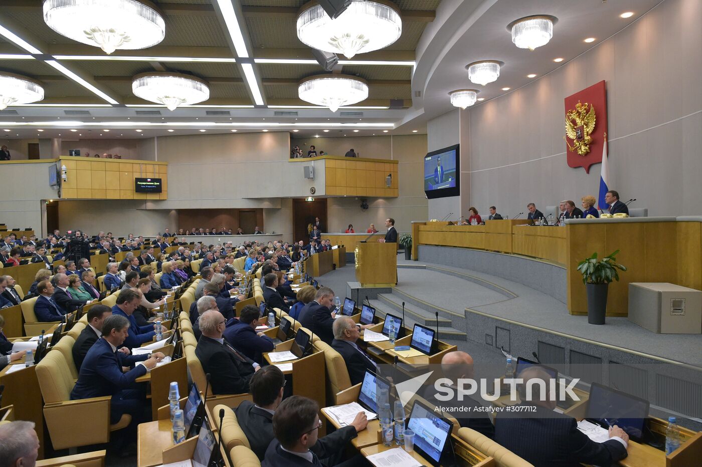 Prime Minister Dmitry Medvedev presents Government report at State Duma