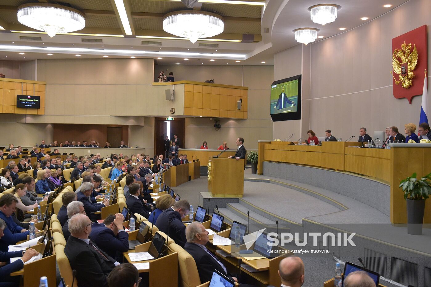Prime Minister Dmitry Medvedev presents Government report at State Duma