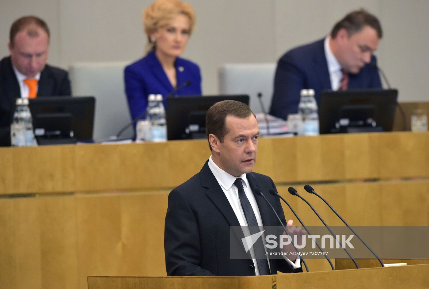 Prime Minister Dmitry Medvedev presents Government report at State Duma