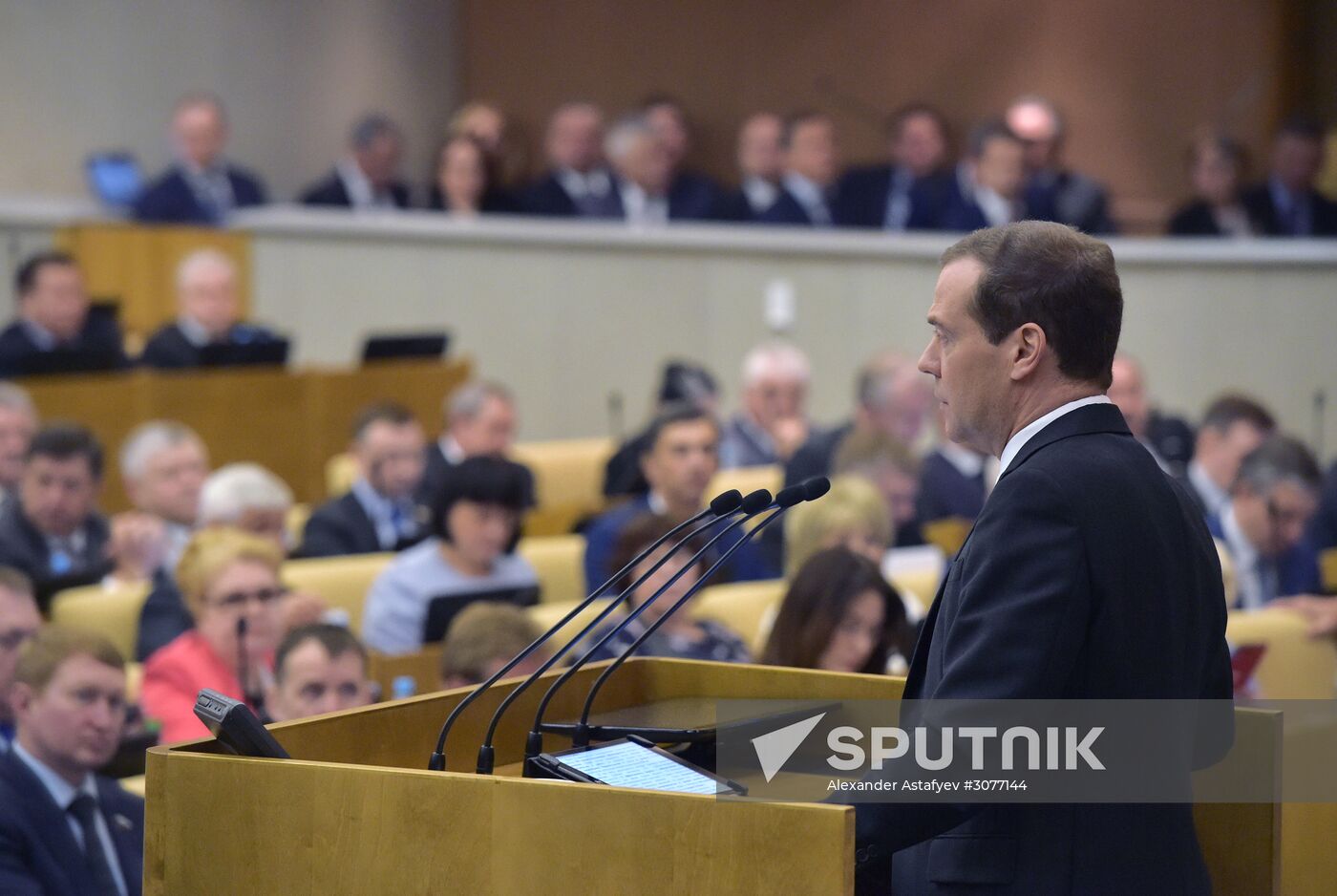 Prime Minister Dmitry Medvedev presents Government report at State Duma